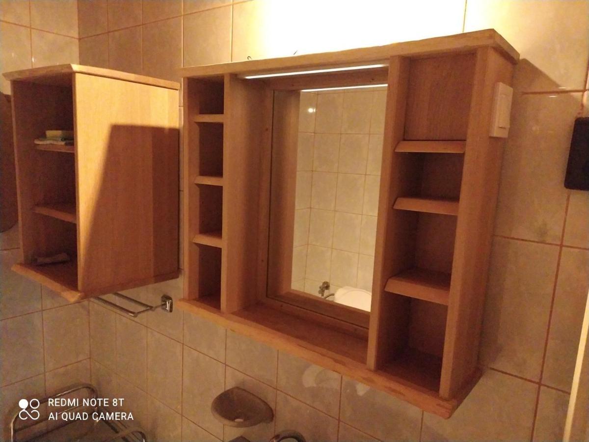 Andras Nadfedeles Vendeghaz Hotel Тихани Екстериор снимка